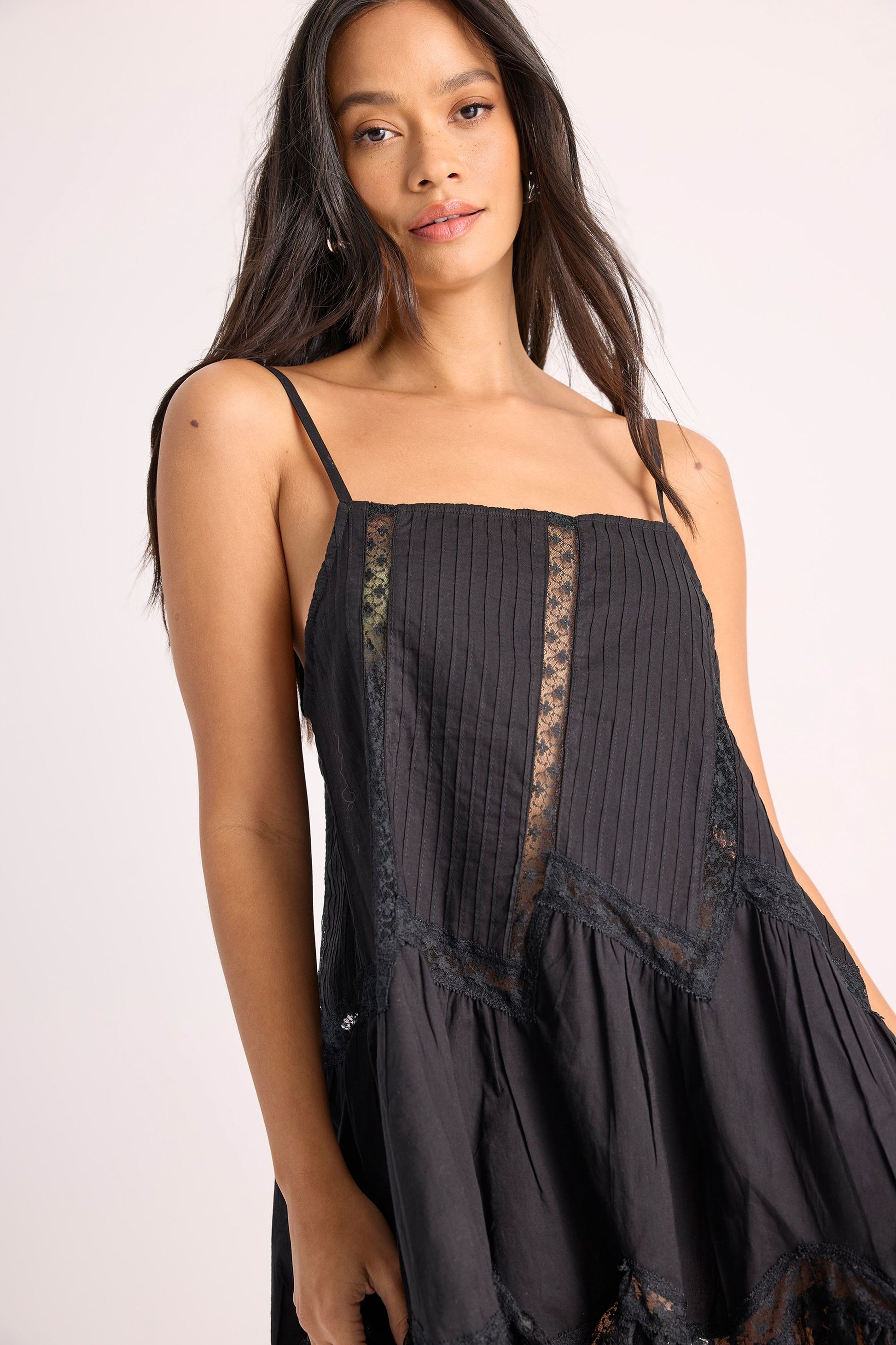 https://mediahub.prettylittlething.com/bgg28279_black_xl_3