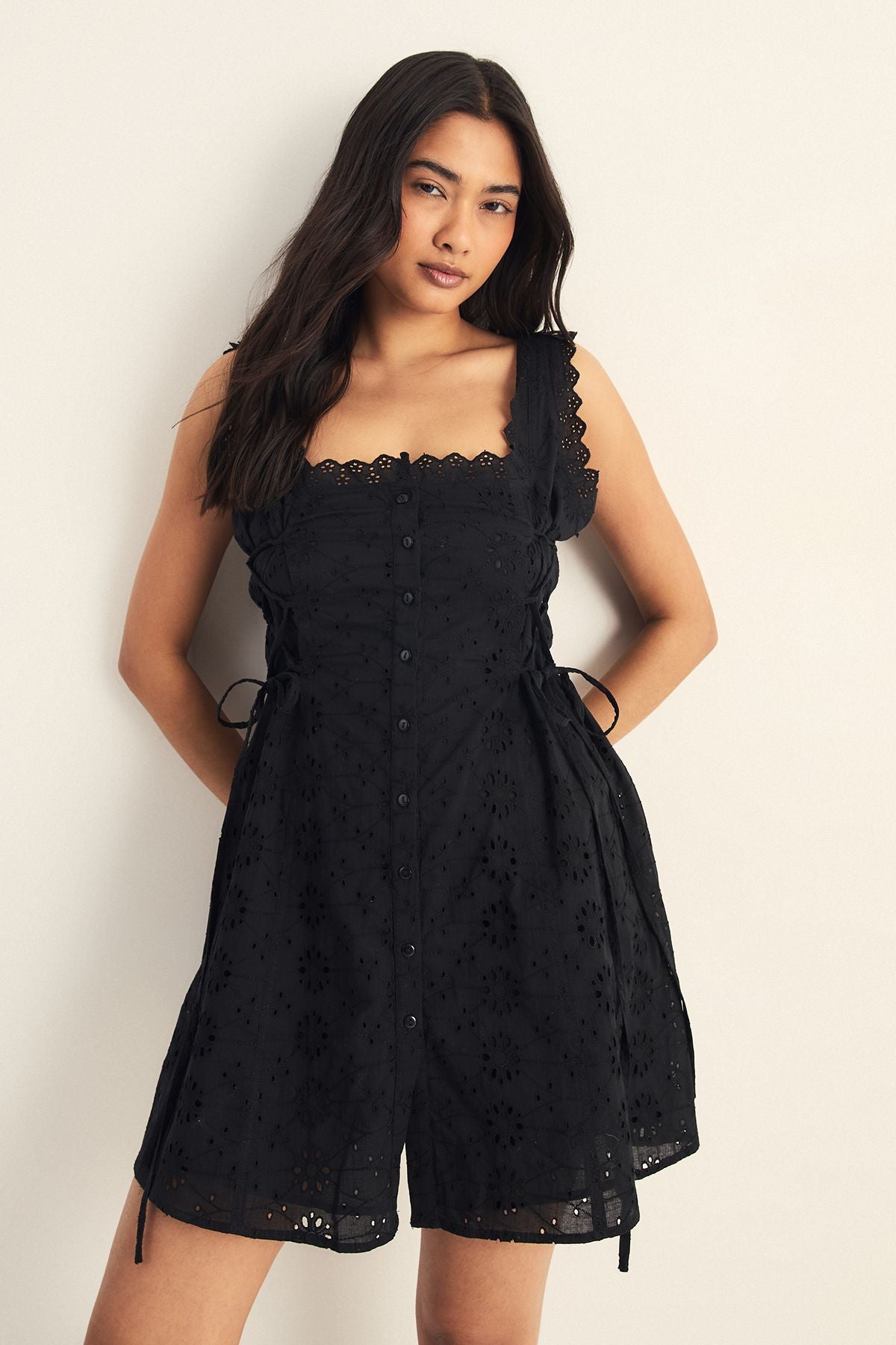 https://mediahub.prettylittlething.com/bgg28285_black_xl