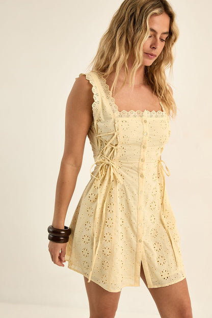 https://mediahub.prettylittlething.com/bgg28285_lemon_xl