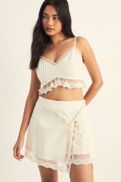https://mediahub.prettylittlething.com/bgg28289_cream_xl_1