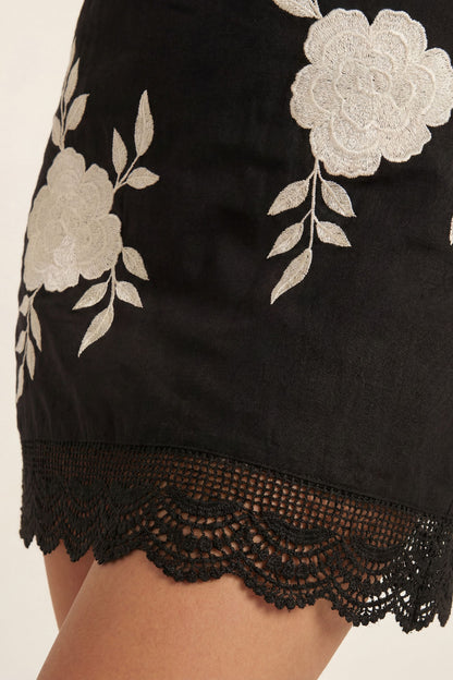 https://mediahub.prettylittlething.com/bgg28290_black_xl_1