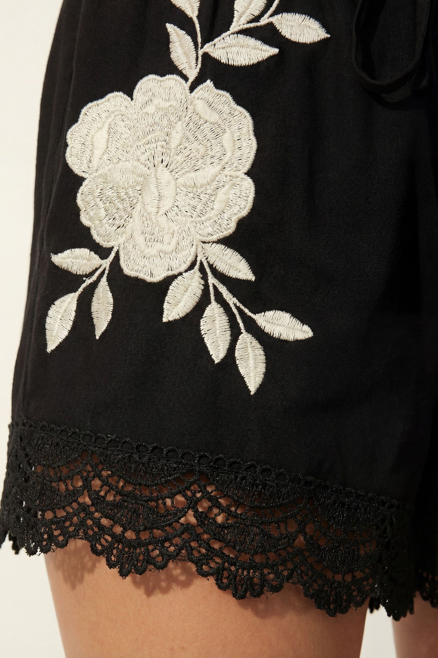 https://mediahub.prettylittlething.com/bgg28291_black_xl_1