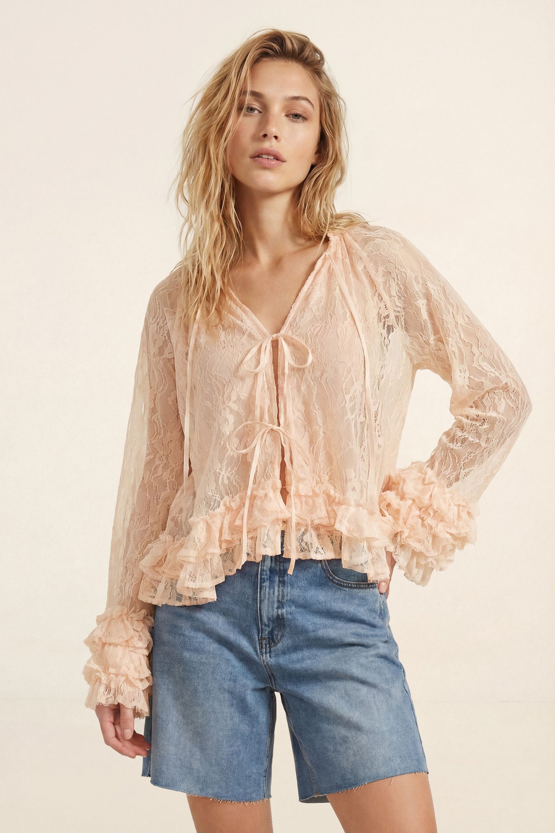 https://mediahub.prettylittlething.com/bgg28433_nude_xl_3