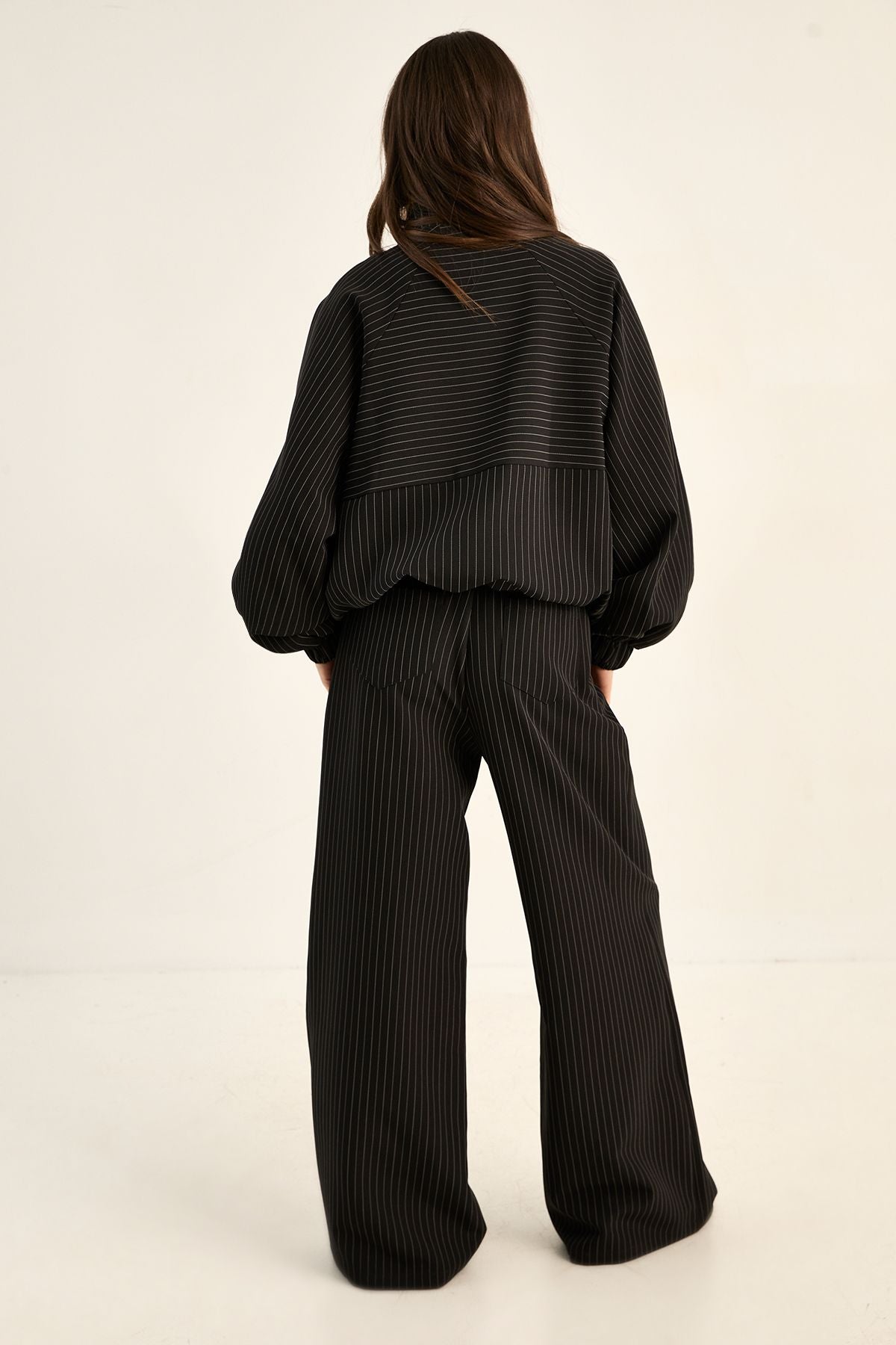https://mediahub.prettylittlething.com/bgg28490_black_xl_3