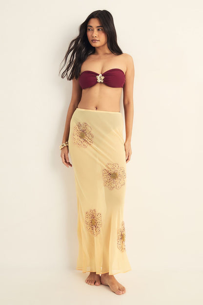 https://mediahub.prettylittlething.com/bgg28522_lemon_xl