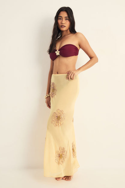 https://mediahub.prettylittlething.com/bgg28522_lemon_xl_1