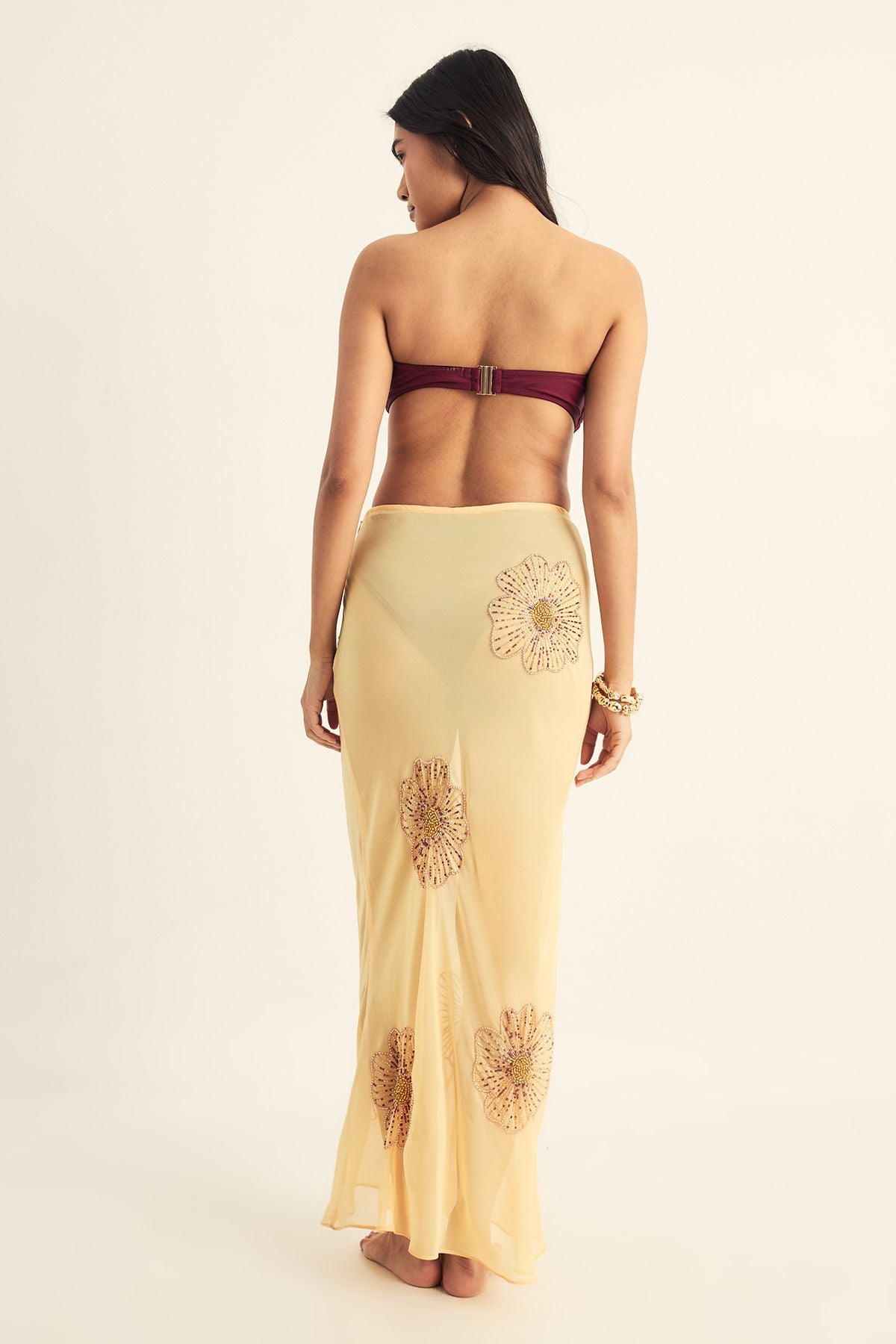 https://mediahub.prettylittlething.com/bgg28522_lemon_xl_3