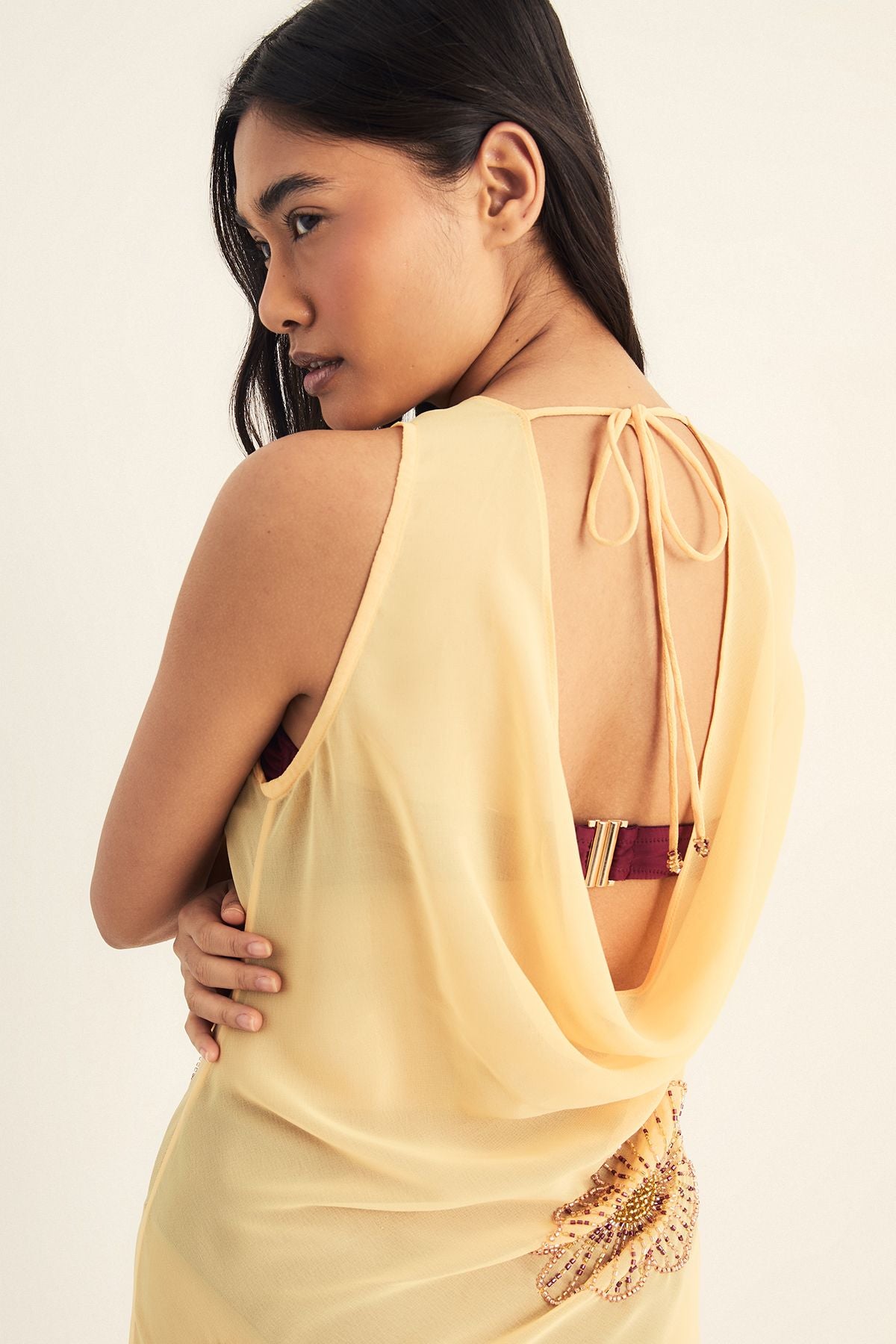 https://mediahub.prettylittlething.com/bgg28523_lemon_xl_2