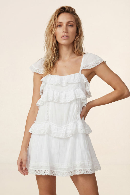 https://mediahub.prettylittlething.com/bgg28565_white_xl
