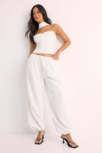 https://mediahub.prettylittlething.com/bgg28608_ecru_xl