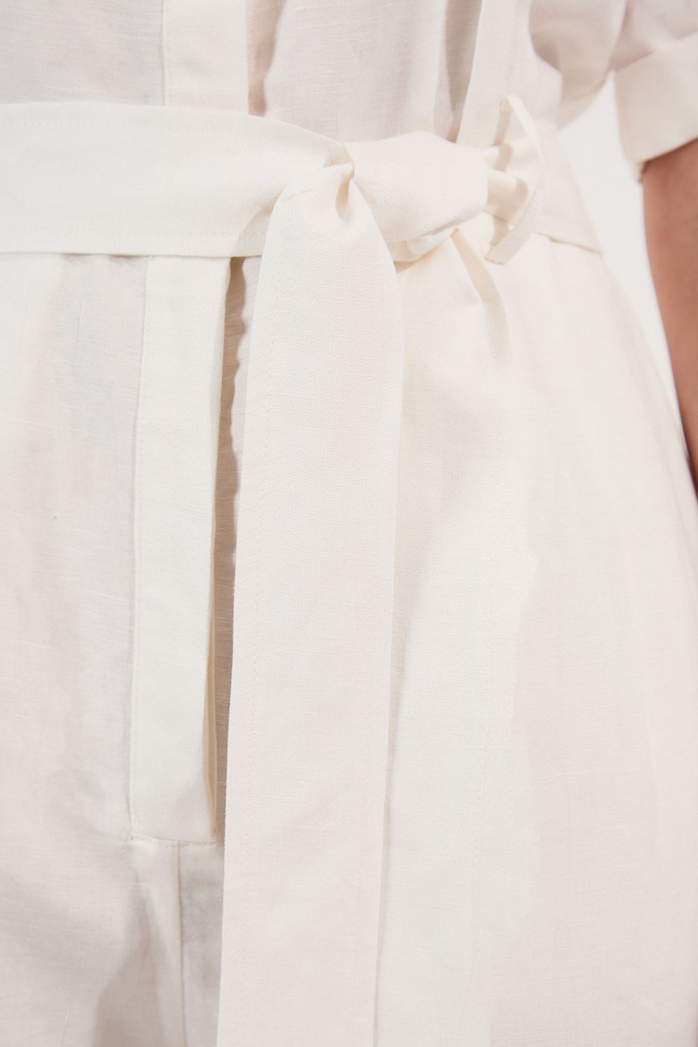 https://mediahub.prettylittlething.com/bkk25445_white_xl_2