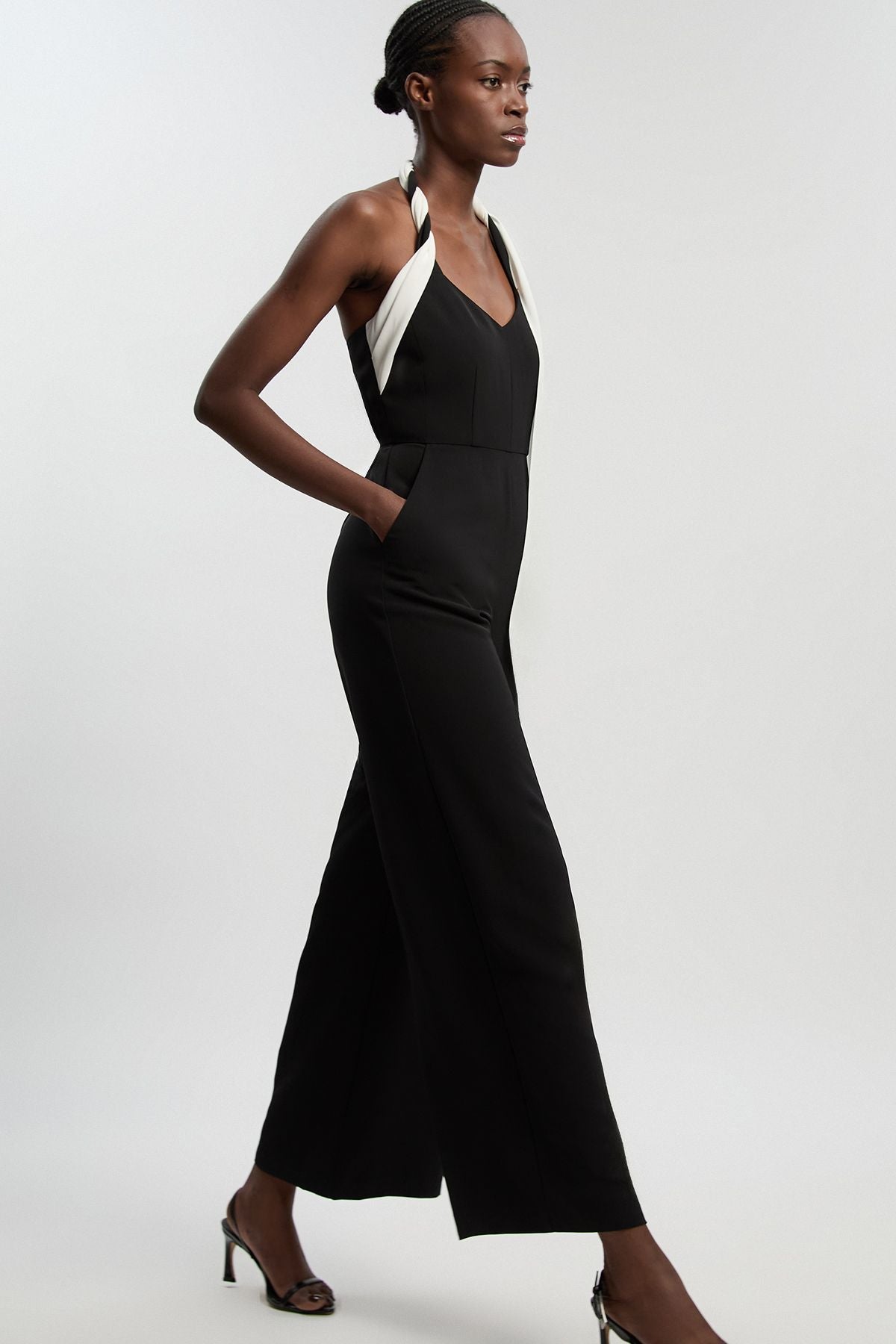 https://mediahub.prettylittlething.com/bkk28420_mono_xl_1