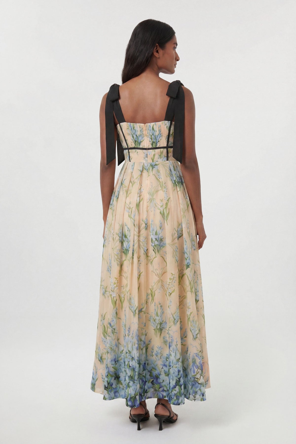 https://mediahub.prettylittlething.com/bkk29586_light%20blue_xl_2