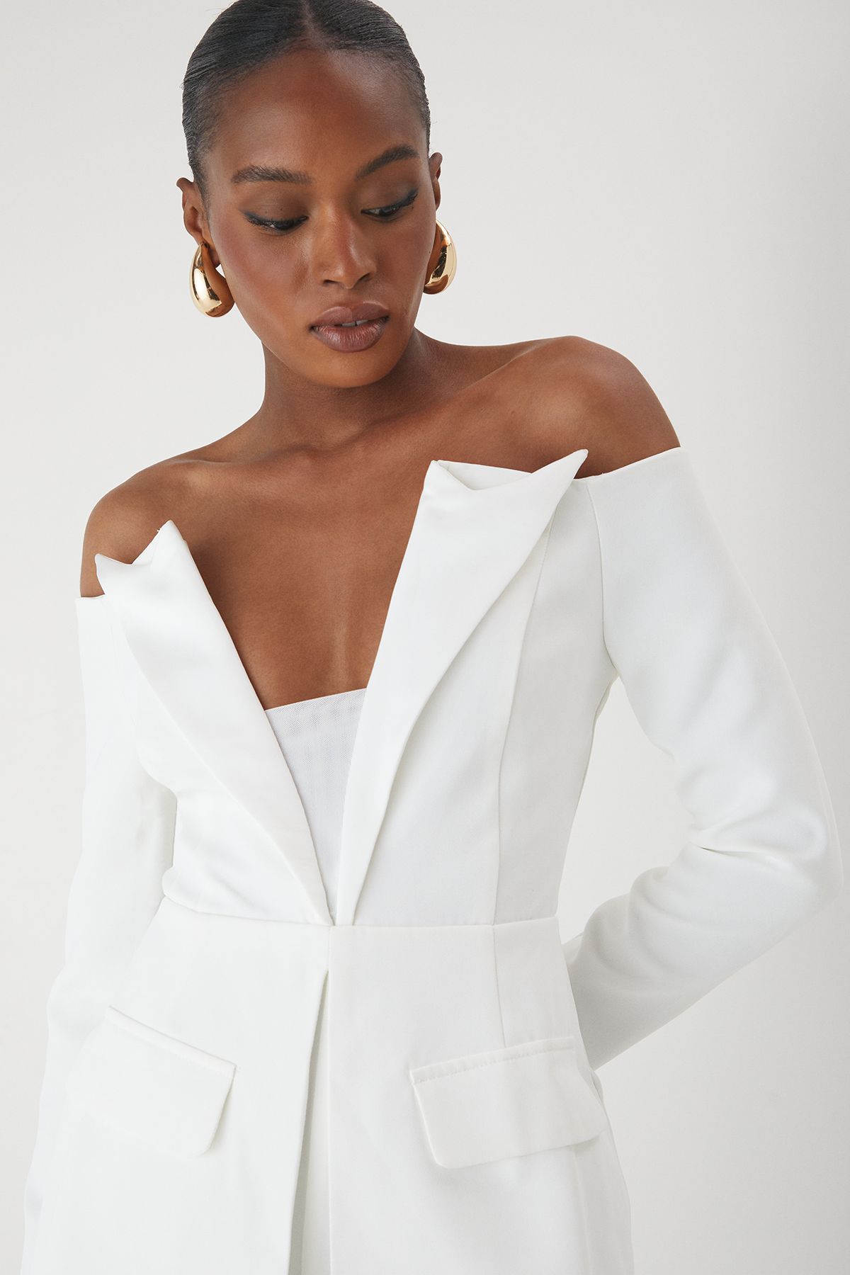 https://mediahub.prettylittlething.com/bpp06225_ivory_xl_3