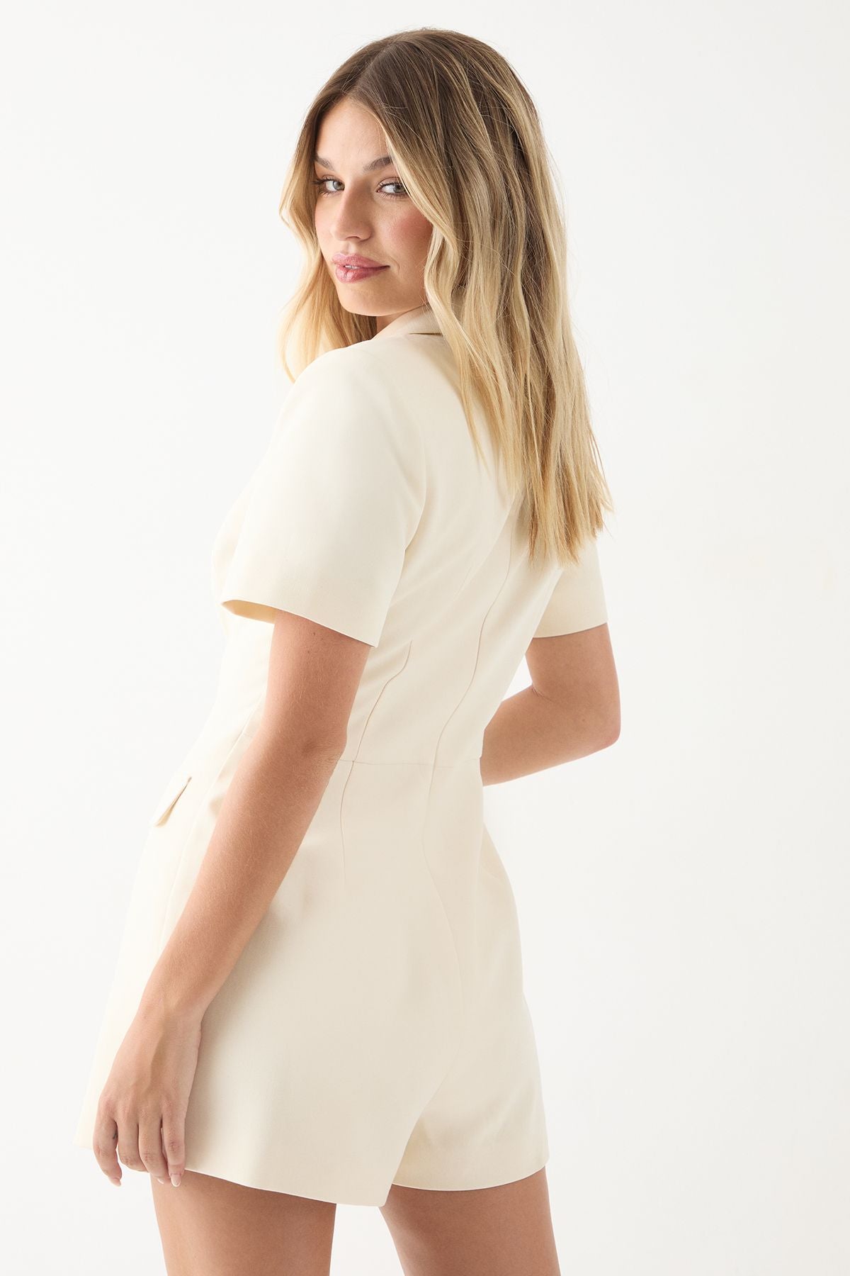 https://mediahub.prettylittlething.com/bpp06874_cream_xl_2