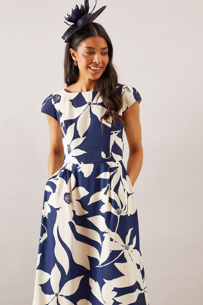 https://mediahub.prettylittlething.com/byy15447_navy_xl_1