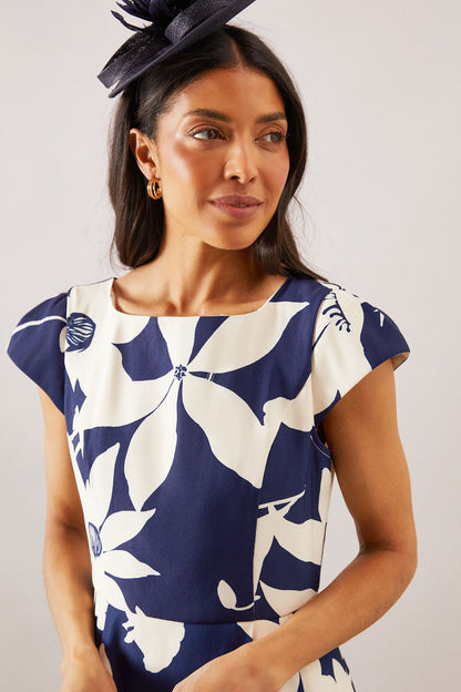 https://mediahub.prettylittlething.com/byy15447_navy_xl_3