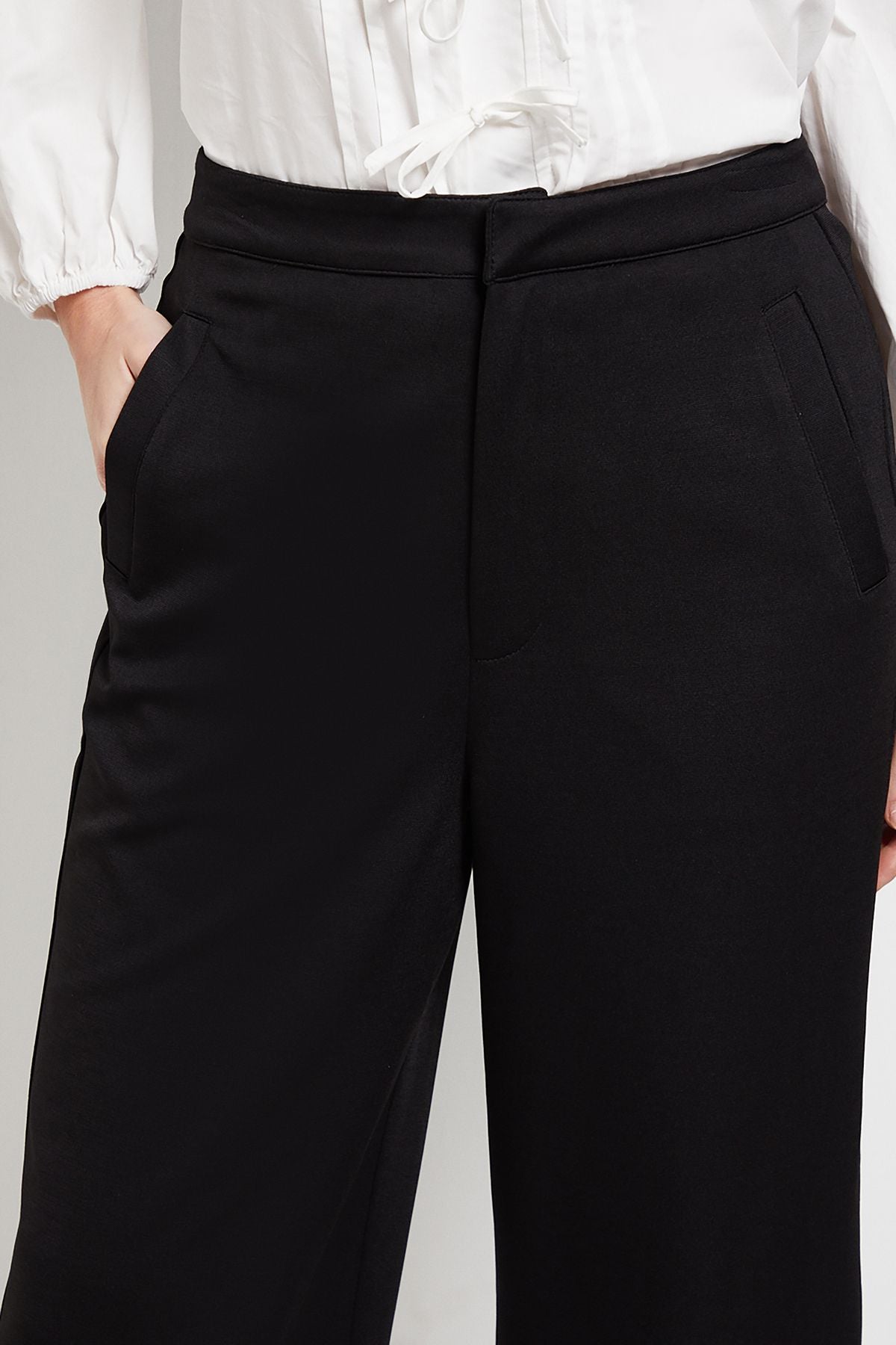 https://mediahub.prettylittlething.com/byy17309_black_xl_1