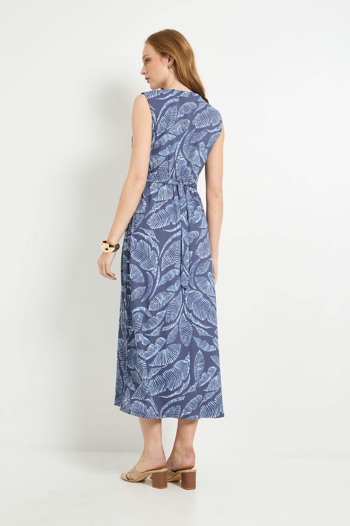 https://mediahub.prettylittlething.com/byy17970_navy_xl_2