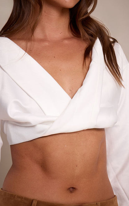 https://mediahub.prettylittlething.com/clz9595_white_xl_3