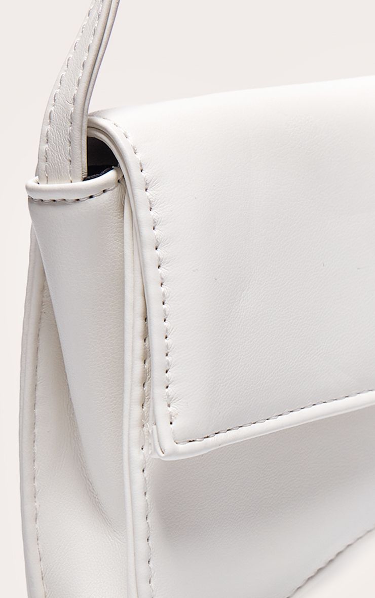 https://mediahub.prettylittlething.com/cmf6176_white_xl_3
