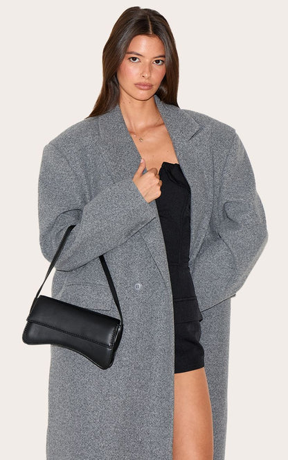 https://mediahub.prettylittlething.com/cmo4899_black_xl_4