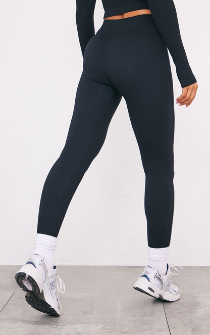https://mediahub.prettylittlething.com/cmo6525_black_xl_2