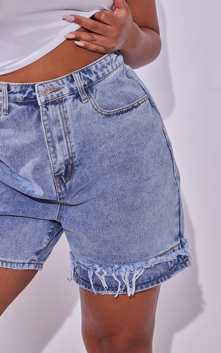 https://mediahub.prettylittlething.com/cnc9619_light%20blue%20wash_xl_4