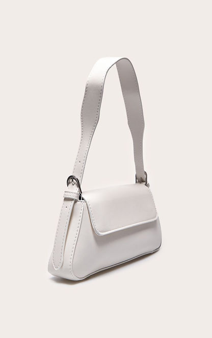 https://mediahub.prettylittlething.com/cnd6390_white_xl_1
