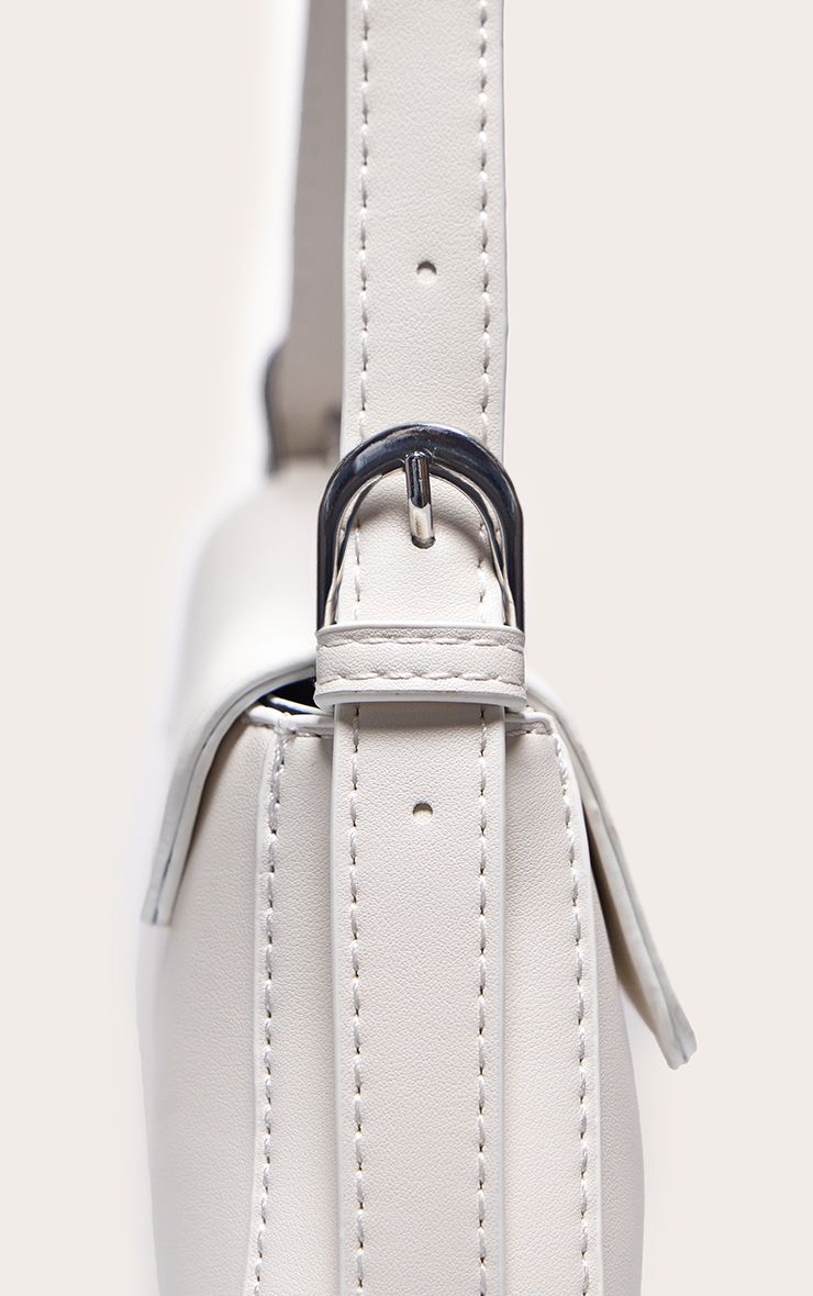 https://mediahub.prettylittlething.com/cnd6390_white_xl_3