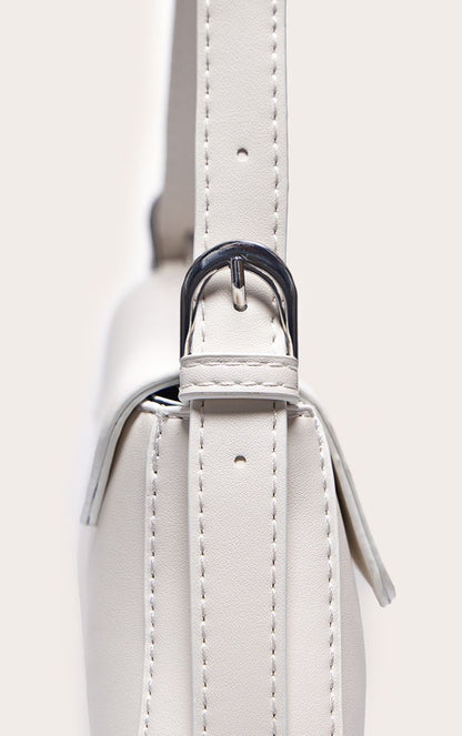 https://mediahub.prettylittlething.com/cnd6390_white_xl_3