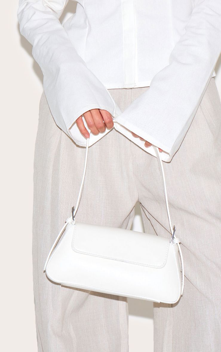 https://mediahub.prettylittlething.com/cnd6390_white_xl_4