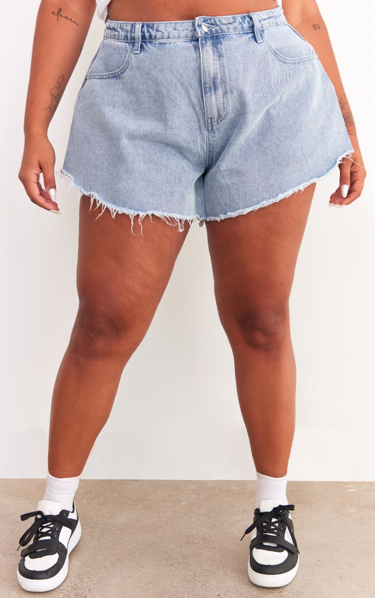https://mediahub.prettylittlething.com/cnd9860_light%20blue%20wash_xl_1