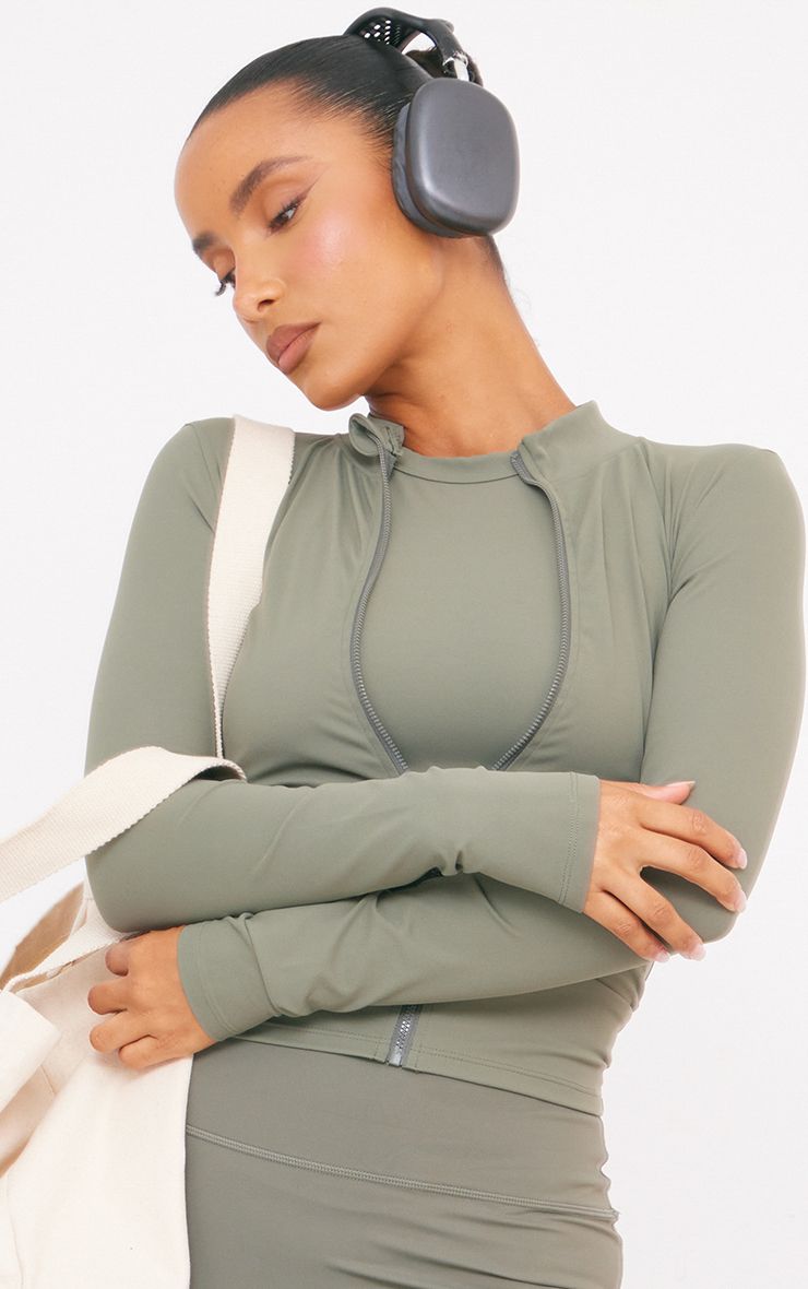 https://mediahub.prettylittlething.com/cnf7385_olive_xl_3