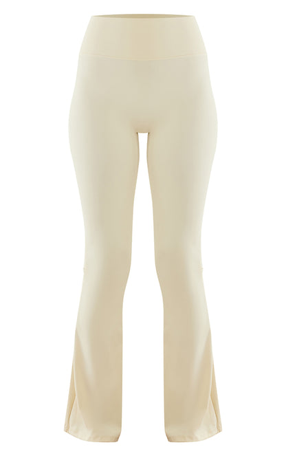 https://mediahub.prettylittlething.com/cnf7400_cream_xl_4
