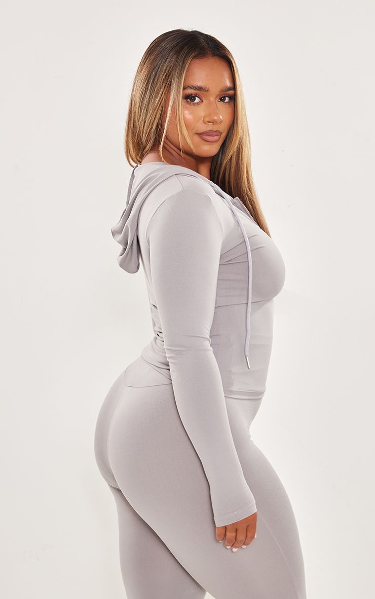 https://mediahub.prettylittlething.com/cng0592_grey_xl_1