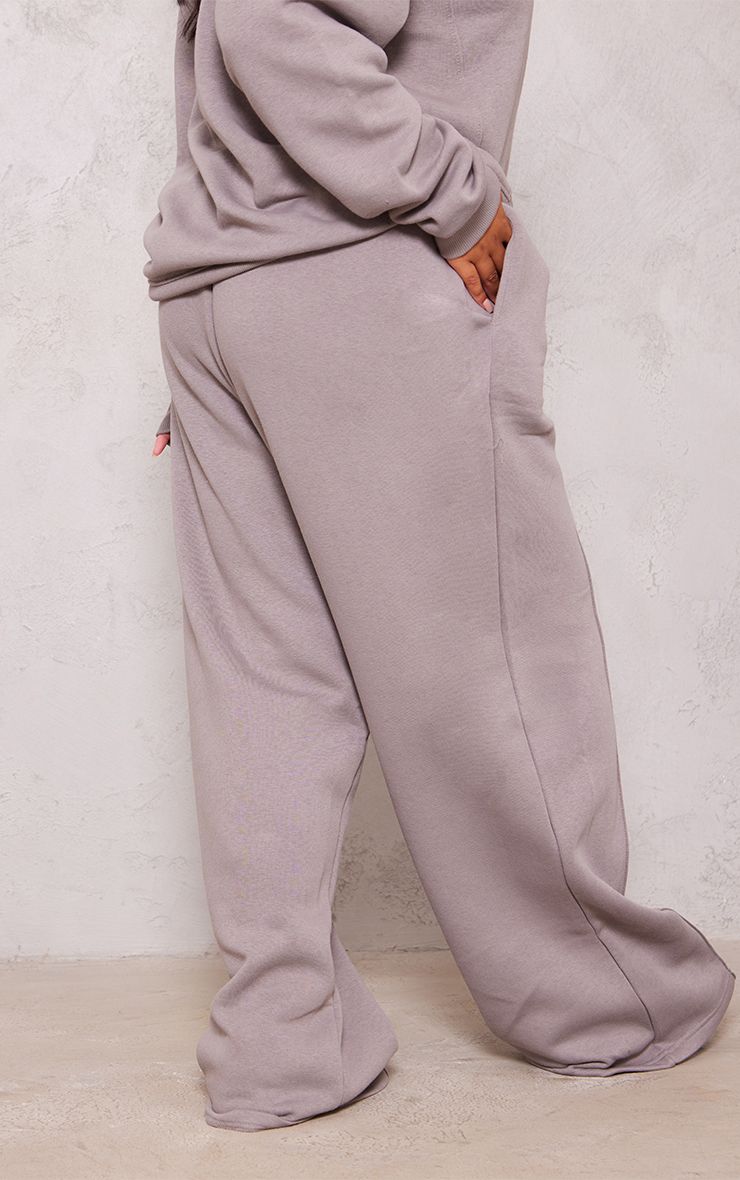 https://mediahub.prettylittlething.com/cng1780_charcoal_xl_2