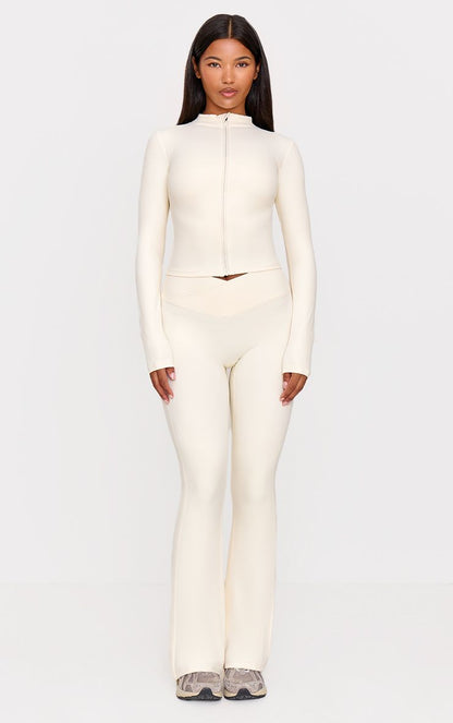 https://mediahub.prettylittlething.com/cng4244_cream_xl_2