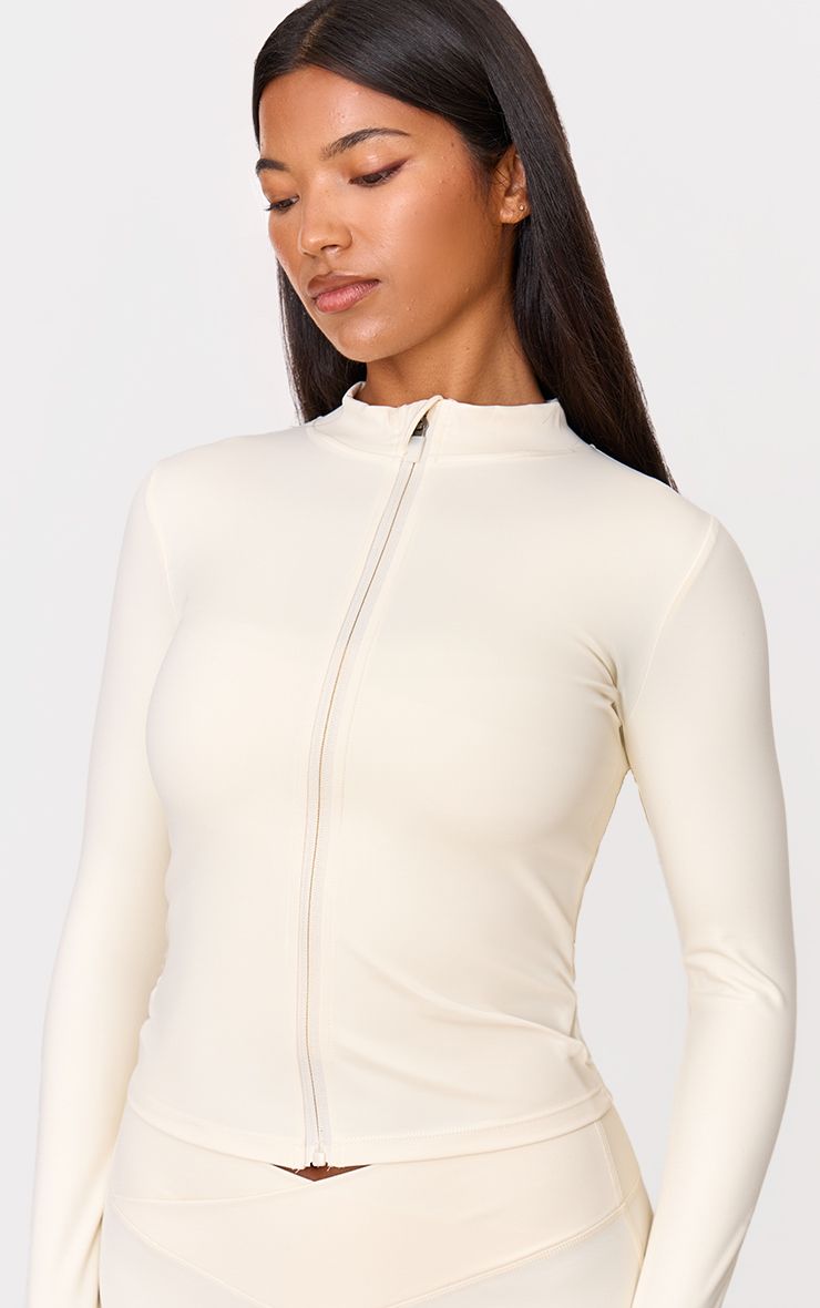 https://mediahub.prettylittlething.com/cng4244_cream_xl_3