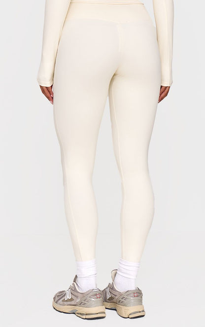 https://mediahub.prettylittlething.com/cng4266_cream_xl_2
