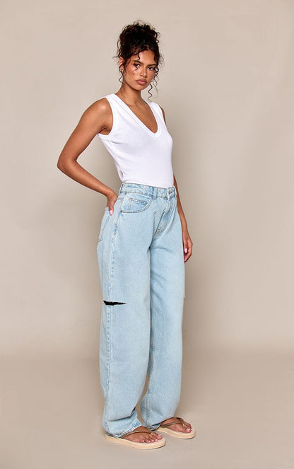 https://mediahub.prettylittlething.com/cng4447_light%20blue%20wash_xl