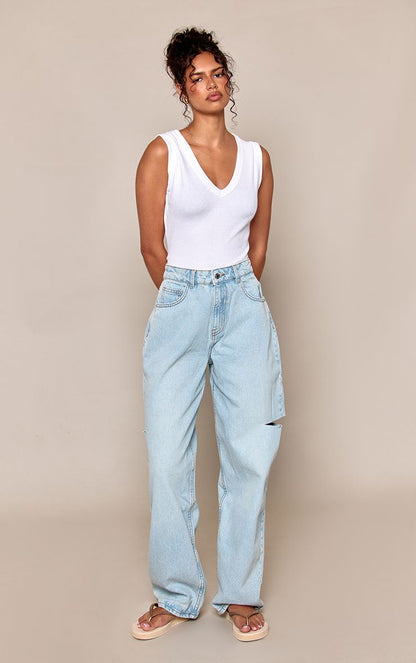 https://mediahub.prettylittlething.com/cng4447_light%20blue%20wash_xl_1