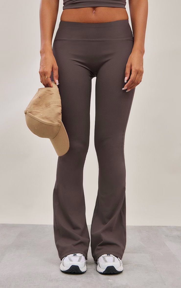https://mediahub.prettylittlething.com/cnh2206_espresso_xl
