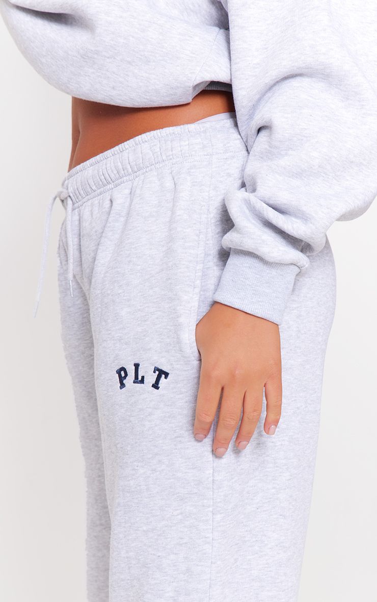 https://mediahub.prettylittlething.com/cni1457_ash%20grey_xl_3
