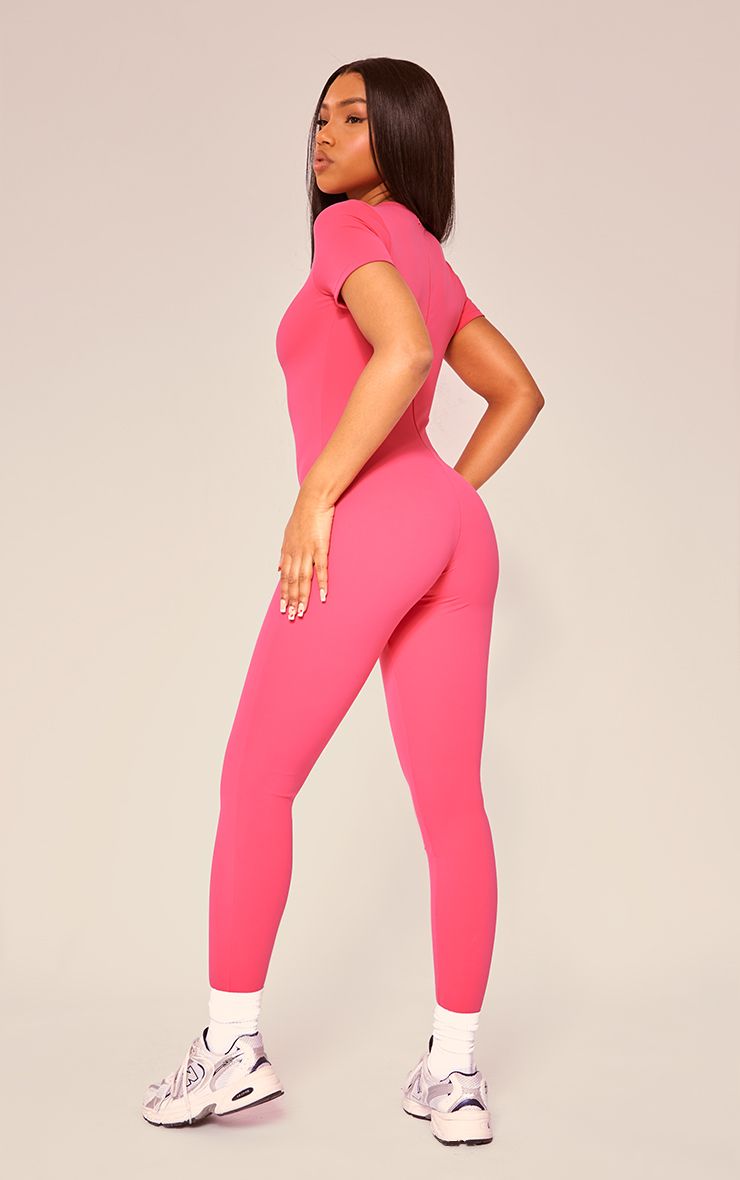 https://mediahub.prettylittlething.com/cni1679_raspberry_xl_1