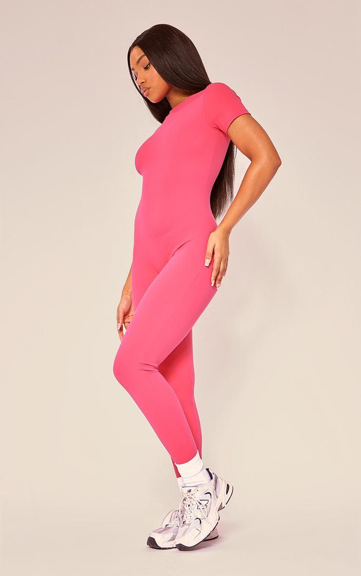 https://mediahub.prettylittlething.com/cni1679_raspberry_xl_2