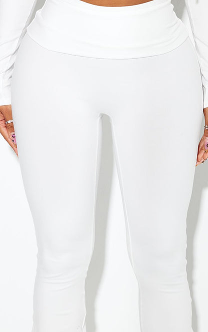 https://mediahub.prettylittlething.com/cnj0235_white_xl_3