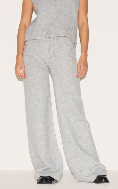 https://mediahub.prettylittlething.com/cnj1320_ash%20grey_xl_1