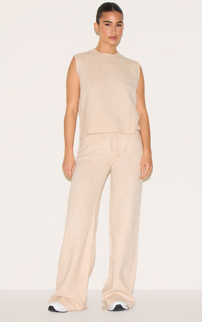 https://mediahub.prettylittlething.com/cnj1322_oatmeal_xl