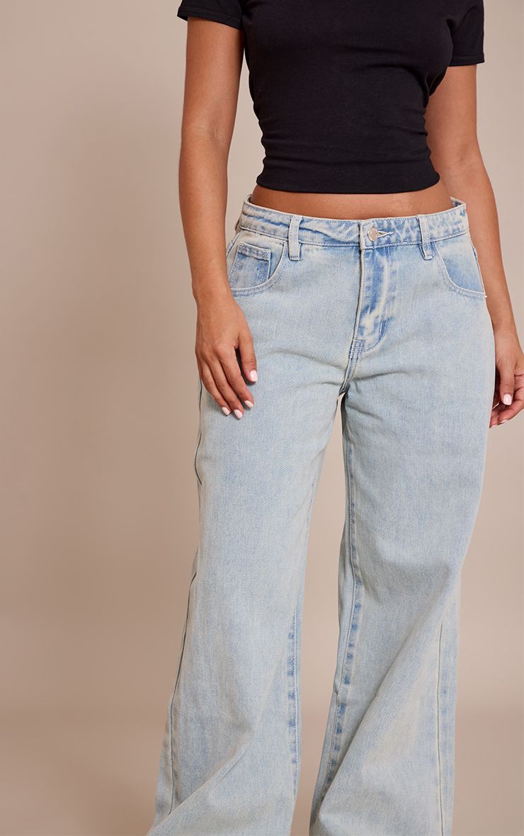https://mediahub.prettylittlething.com/cnj2203_vintage%20bleach%20wash_xl_3